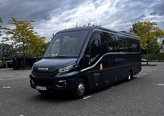 Midibus außen