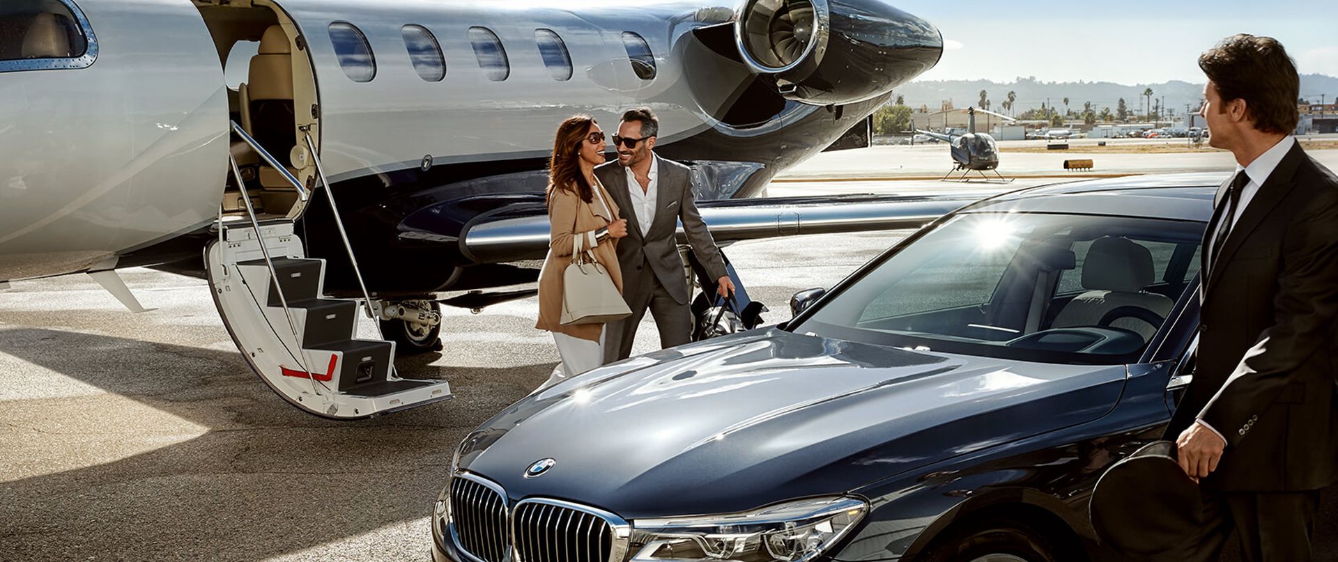 Rollfeld Flughafen mit Limousine