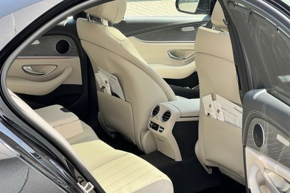 Mercedes_E_250_innen